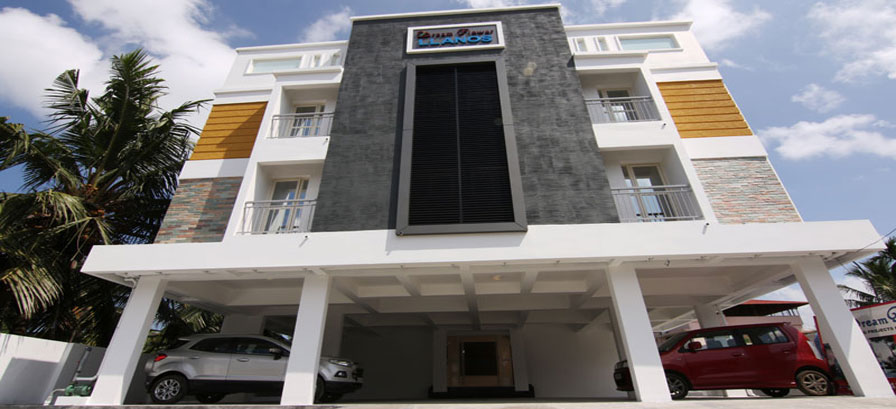 llanos - flat in vaduthala