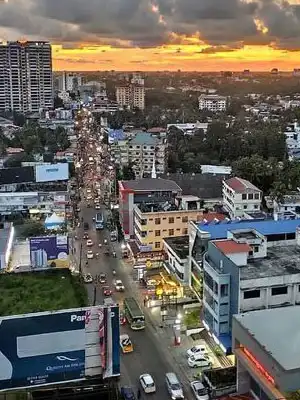 Flats in Vazhakkala